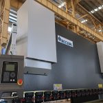 सीएनसी एनसी स्वयंचलित इलेक्ट्रिक हाइड्रोलिक क्षैतिज बसबार स्टील शीट मेटल कटिंग आणि ब्रेकिंग ब्रेक मशीन किंमत विक्रीसाठी